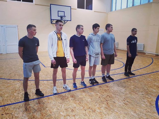 Соревнования по волейболу
